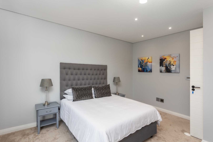 5 Bedroom Property for Sale in Val De Vie Estate Western Cape